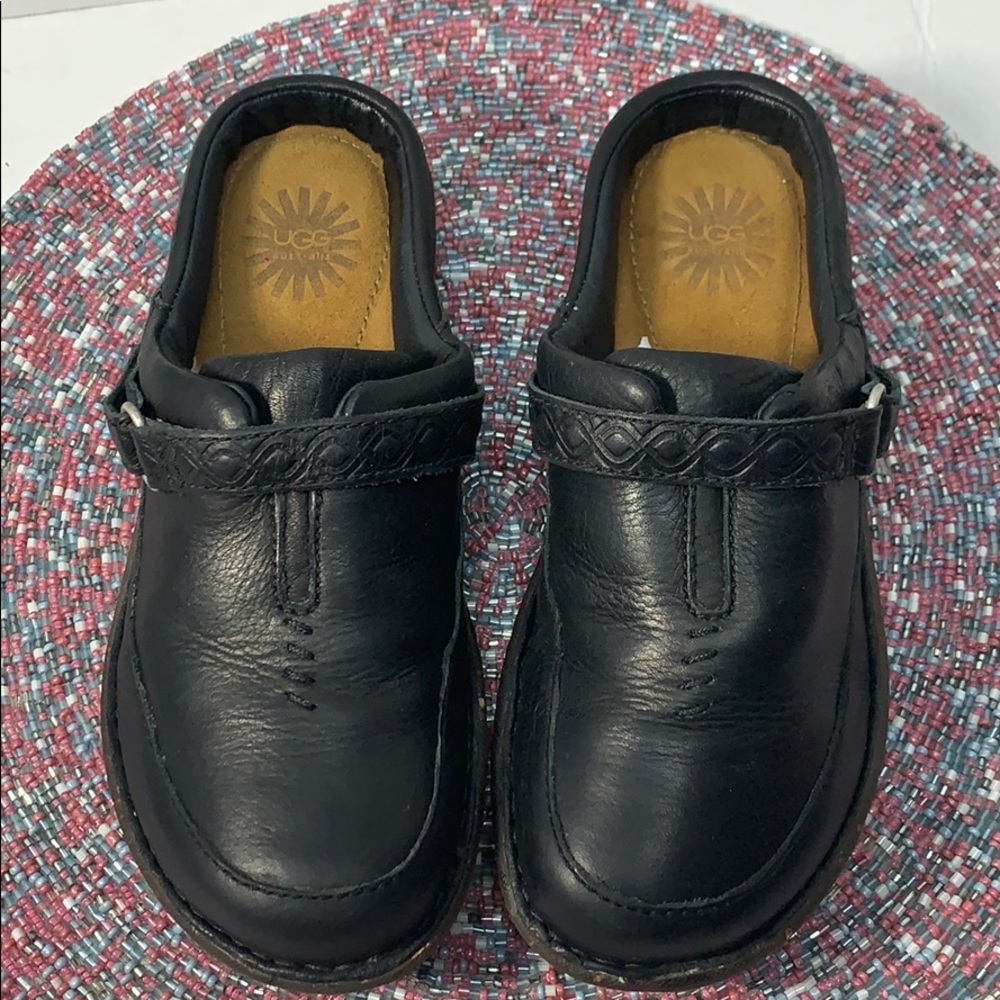 Nice Leather Comfortable Ugg Slides sz.6